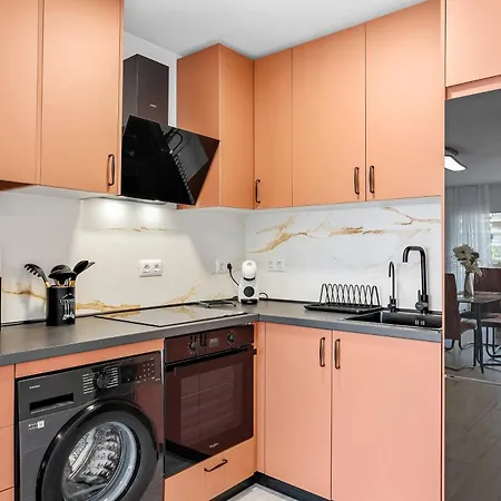 Sasha Tenerife لوس كريستيانوس