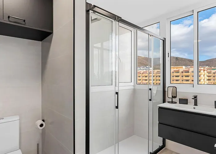 Sasha Tenerife 로스크리스티아노스