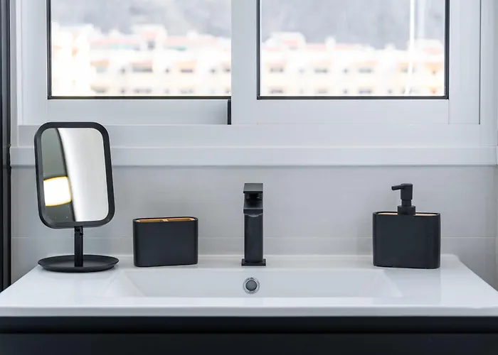 Sasha Tenerife Apartment *