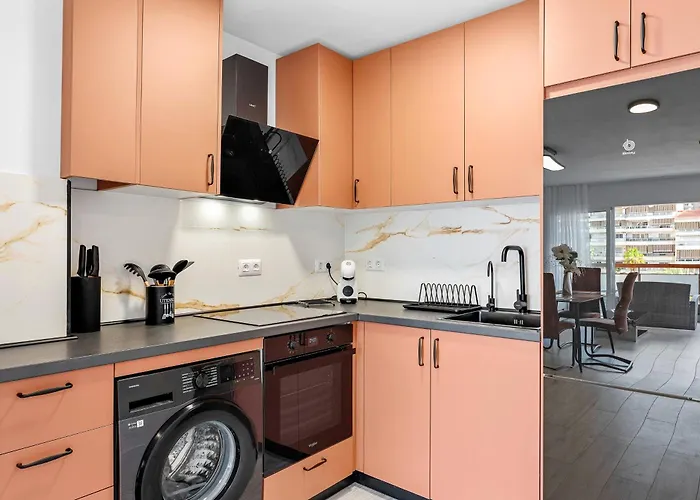 Sasha Tenerife 로스크리스티아노스