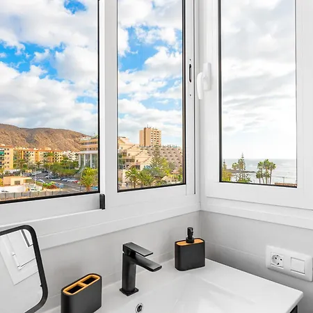 Sasha Tenerife * Лос Кристианос